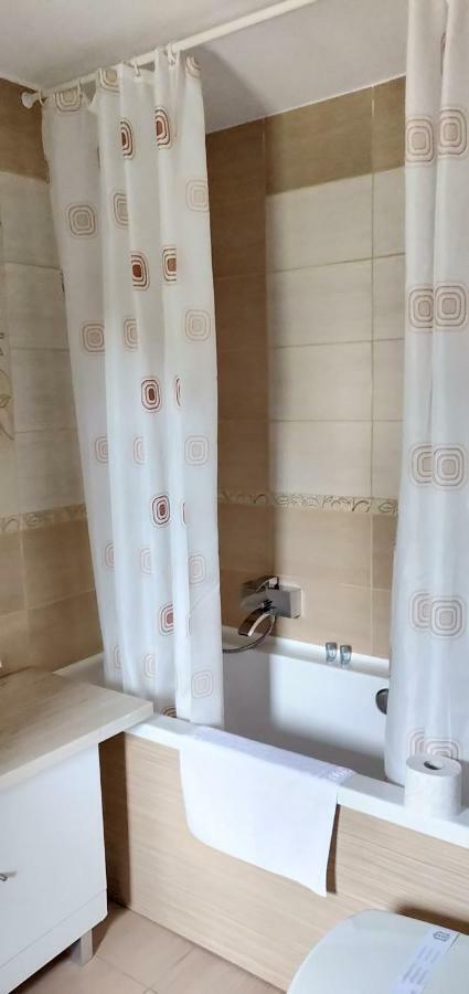 D&D Vila Villa Iasi Exteriör bild