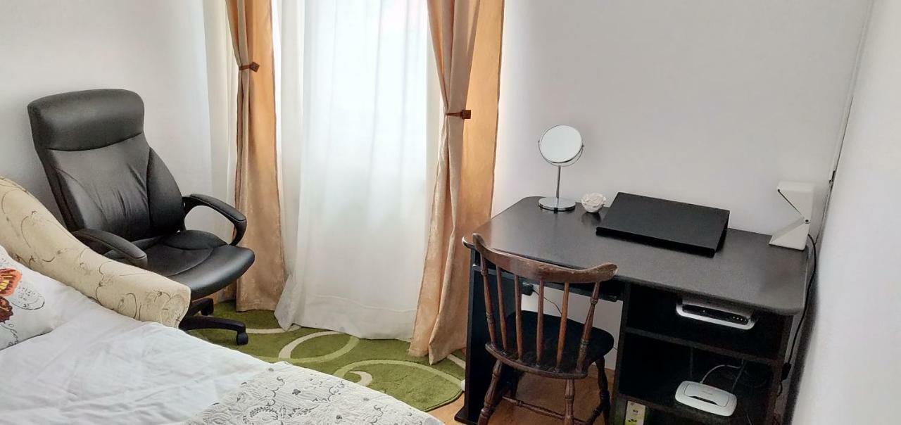 D&D Vila Villa Iasi Exteriör bild